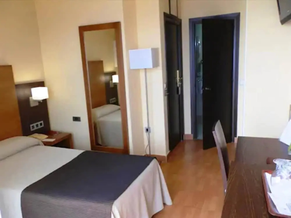 Standard Double room with sea view (twin beds)