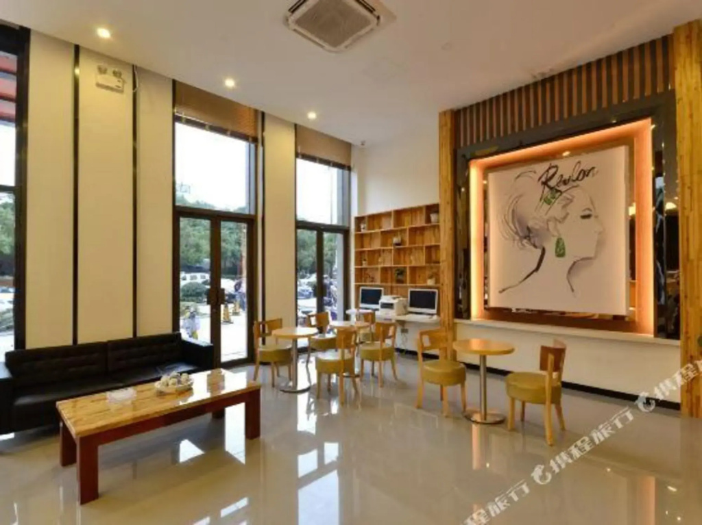 Food & Beverage