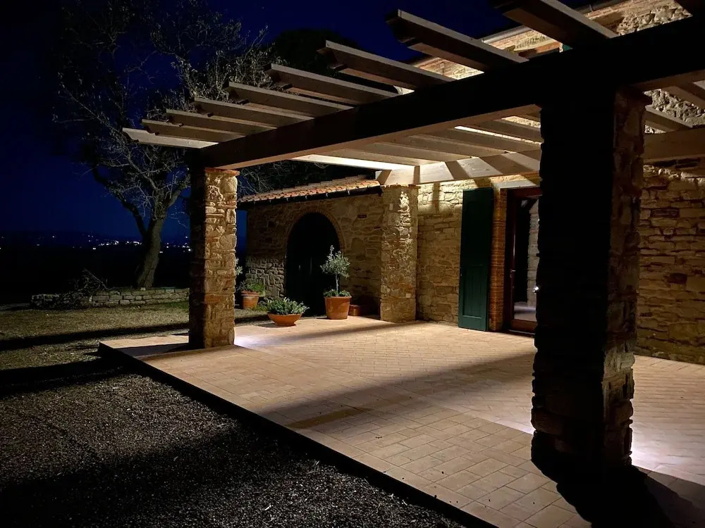 Farmhouse in Pisan Hills With Pool