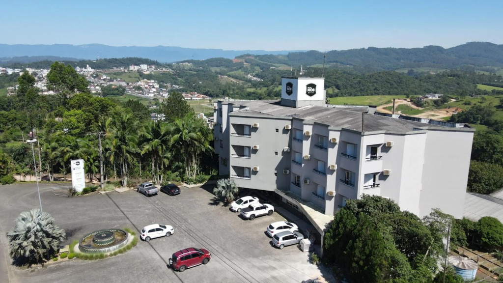 Real Nob Hotel