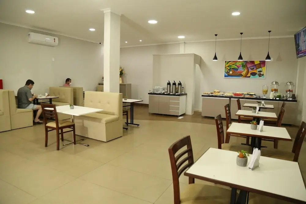 Food & Beverage