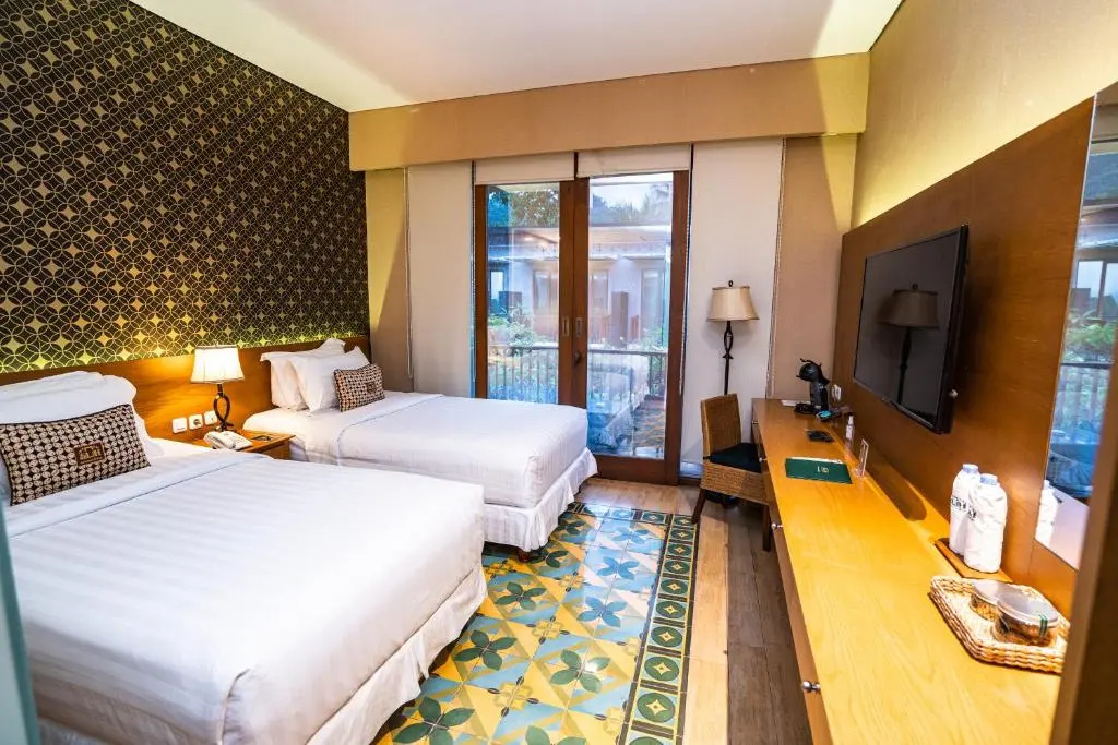 Deluxe Double room (full double bed)