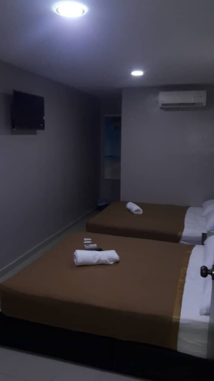 Island Time Motel
