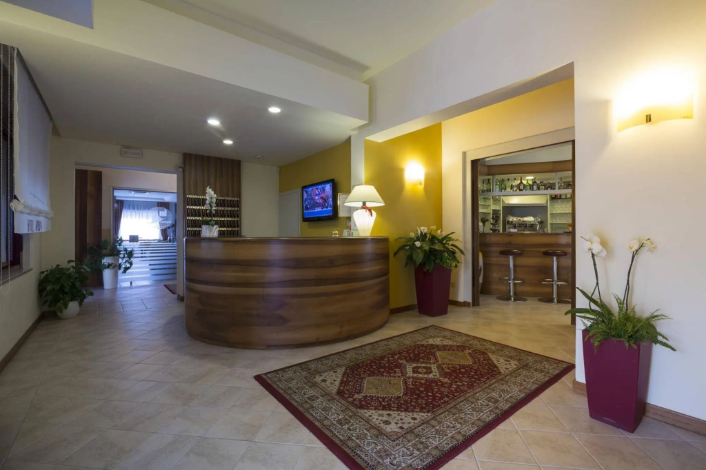 Hotel photo 2