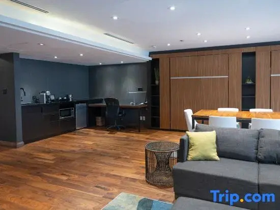 Четырёхместный люкс Presidential в Hotel Bonaventure Montreal