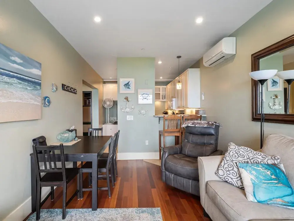 Deluxe Double room with ocean view (full double bed)