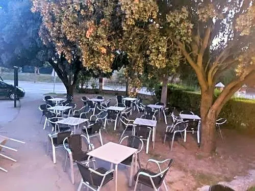 Hostal Linares