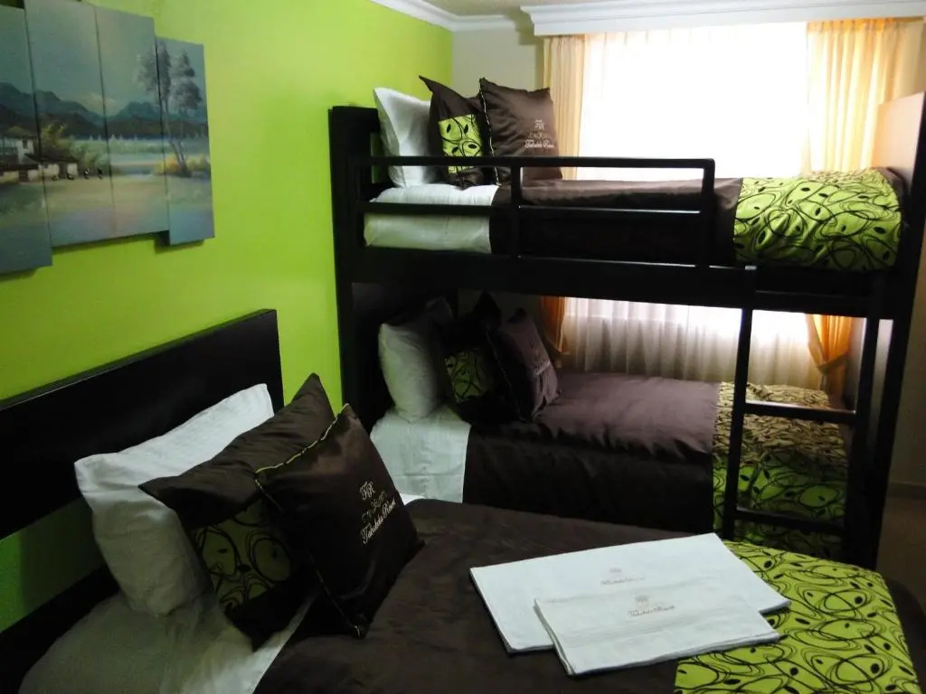 Standard Triple room