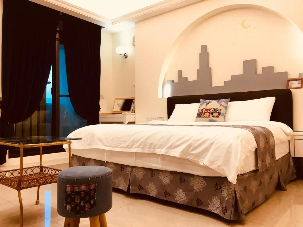 Standard Double room with balcony (full double bed)