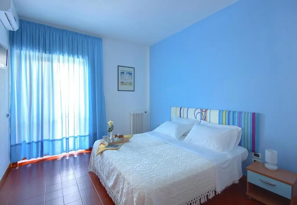 Standard Triple room with balcony