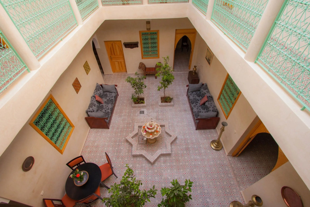 Balcony & Terrace