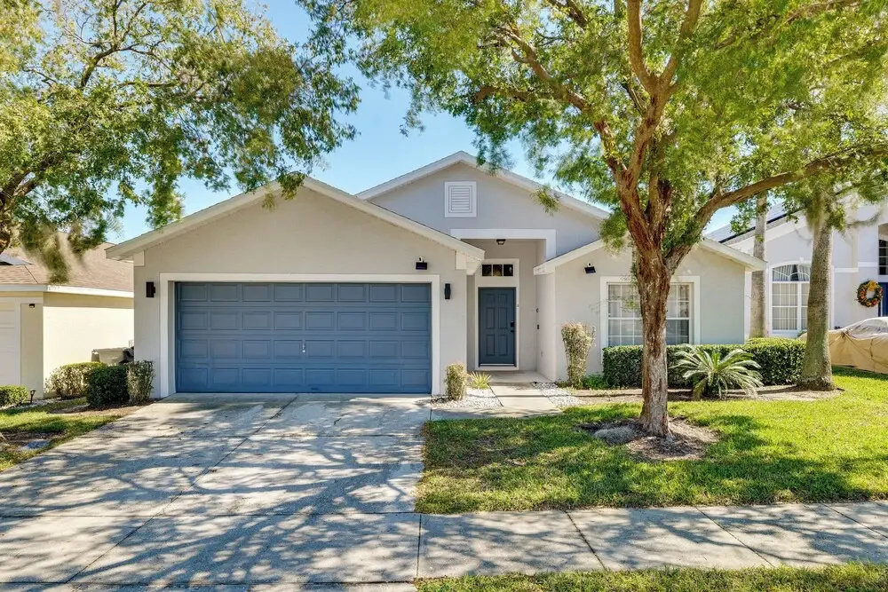 10 Mi Disney Gem: Game Room, Pool, Golf & Parks