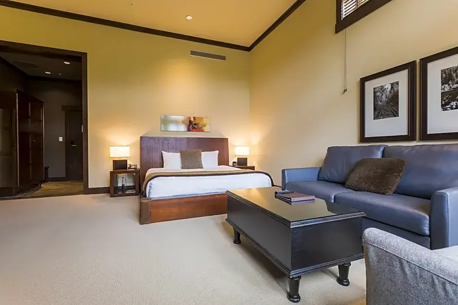 Nita Lake Lodge - Chambres