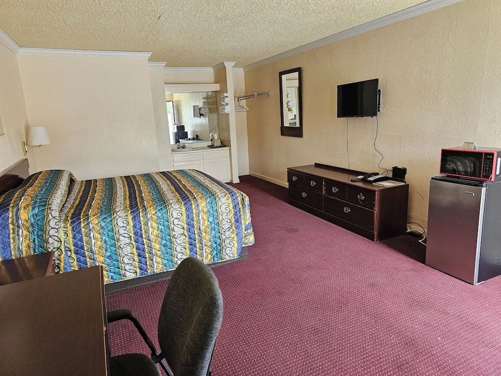 Executive Inn — 2