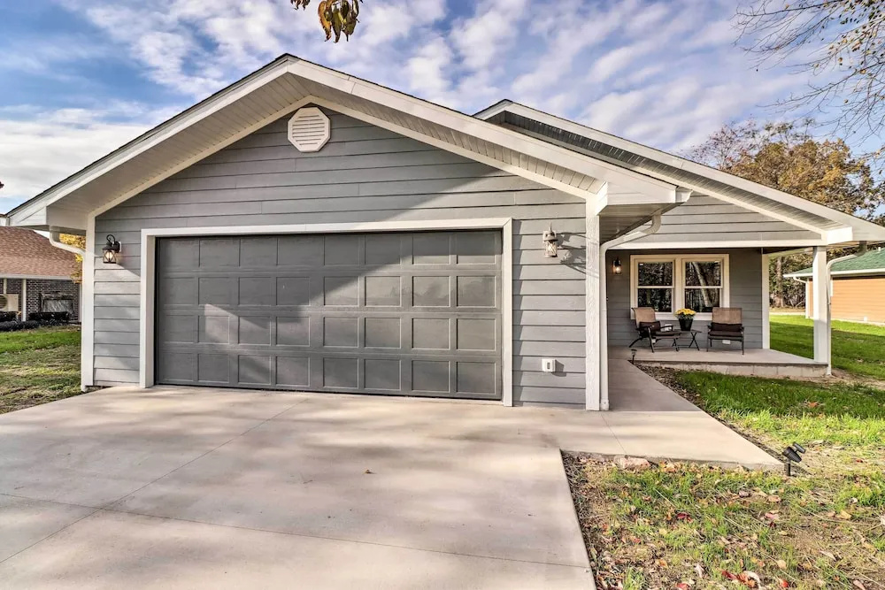 Newly Built Cotter Home, Great Fishing Nearby