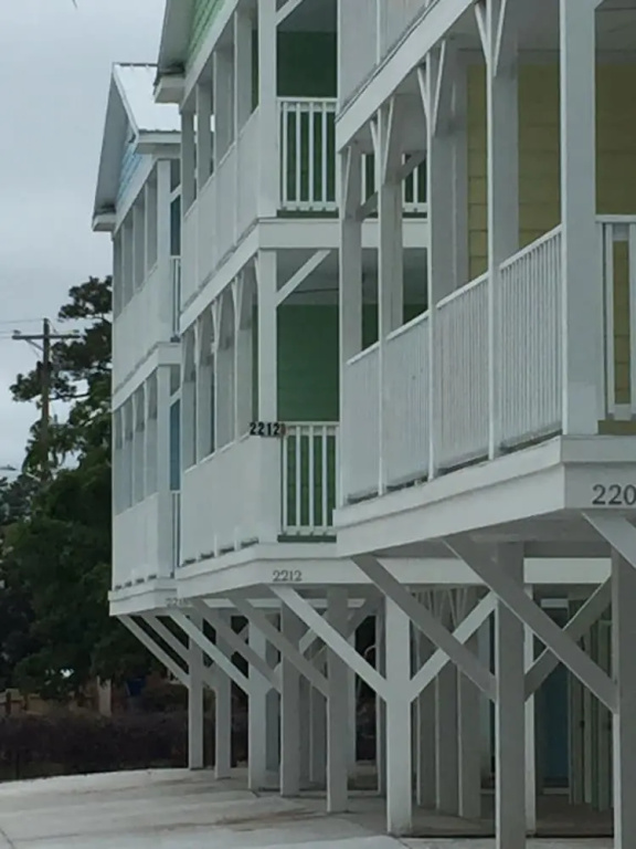 Oak Grove Beach Houses