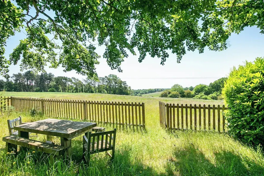 Lodge Farm - Stunning 3 BD with Garden