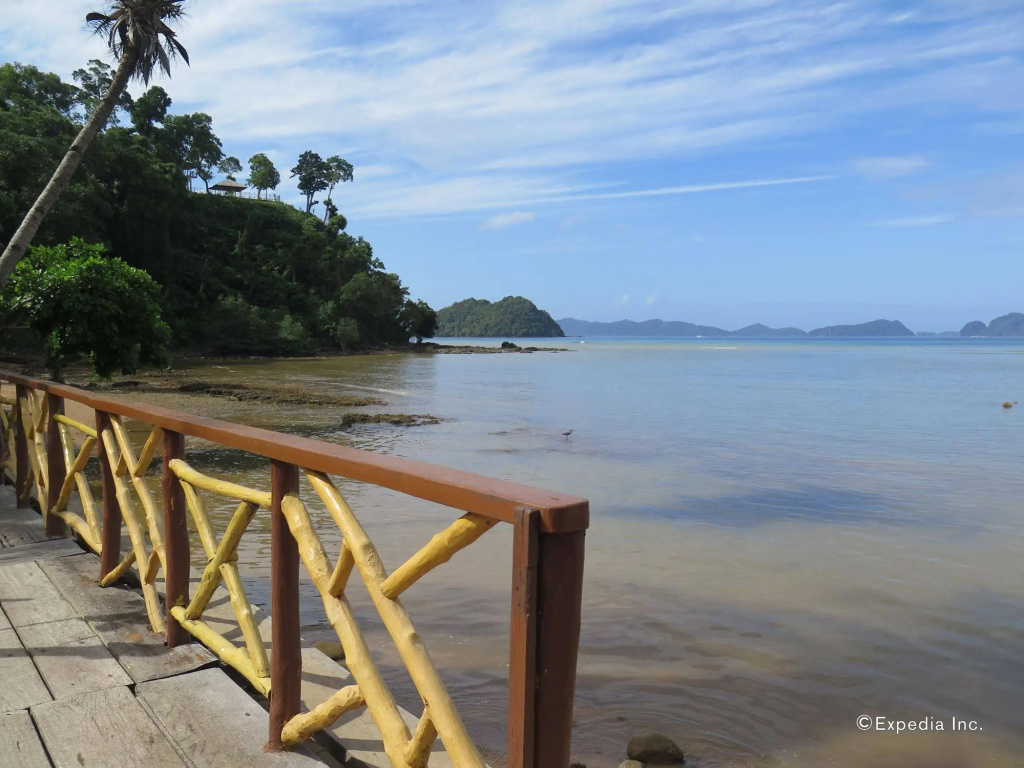 Beach & Waterfront
