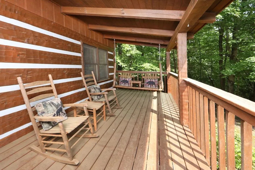 Bear Trails - Two Bedroom Cabin