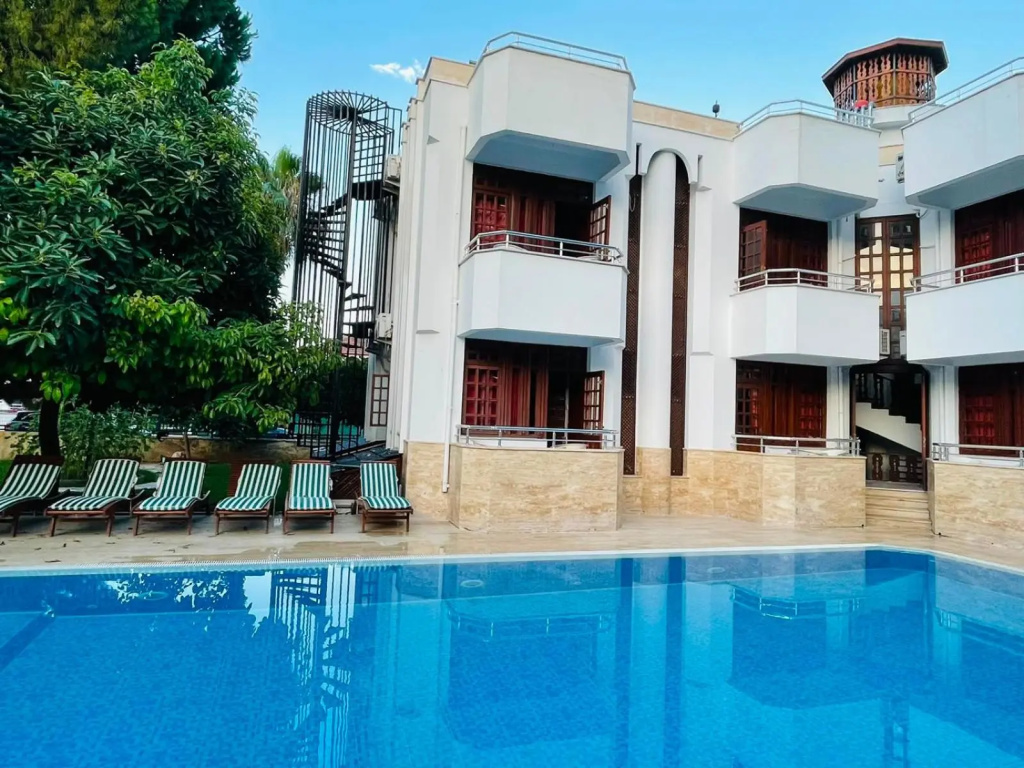 Garden Prizma Pension