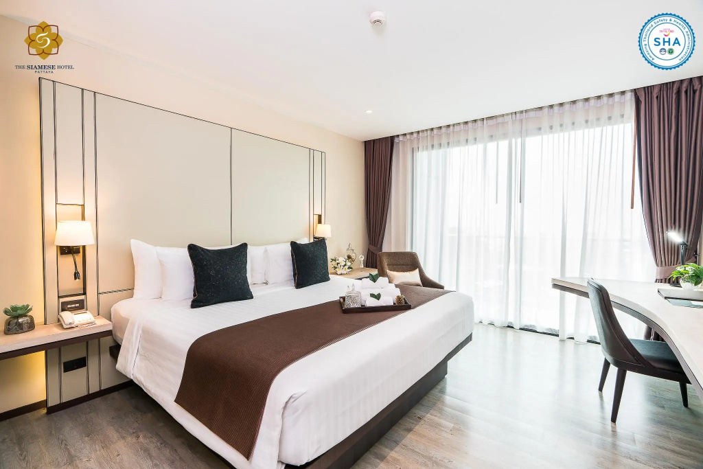 Superior room with balcony
