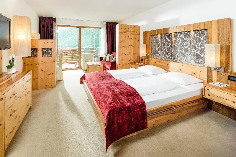 Junior Suite with balcony and with view