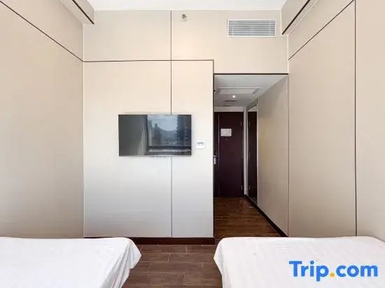 Superior Double room with city view (twin beds)