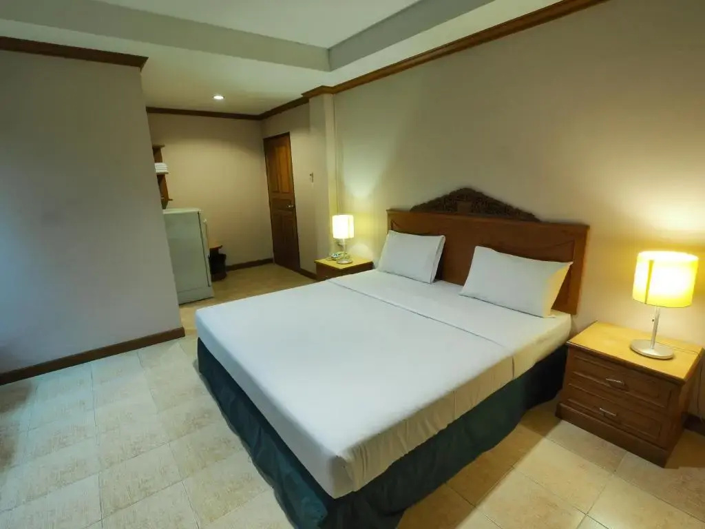 Superior Double room (full double bed)