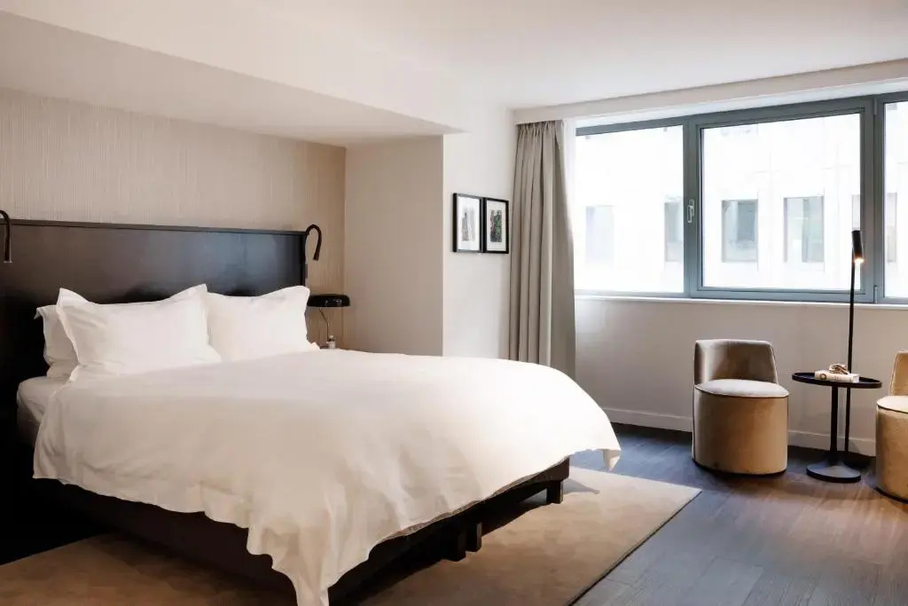 Luxury Double room (full double bed)