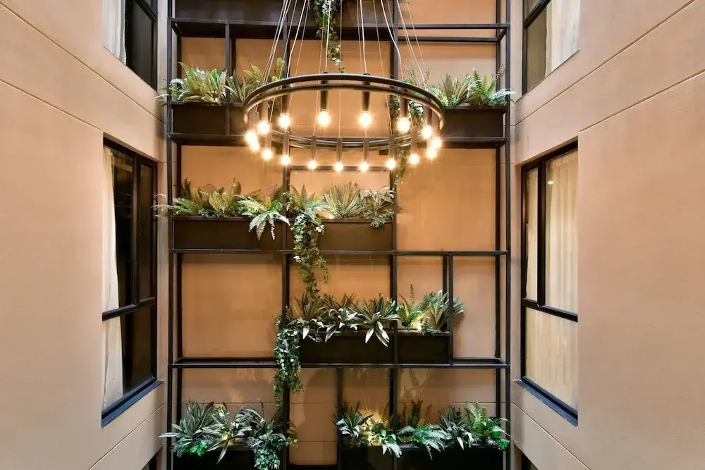 w Radiant 2BR w/ Marvelous Deco in Unicentro