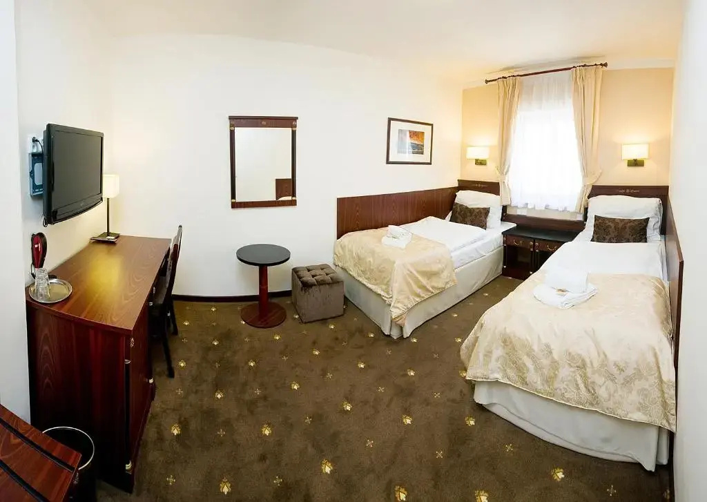 Double room (twin beds)