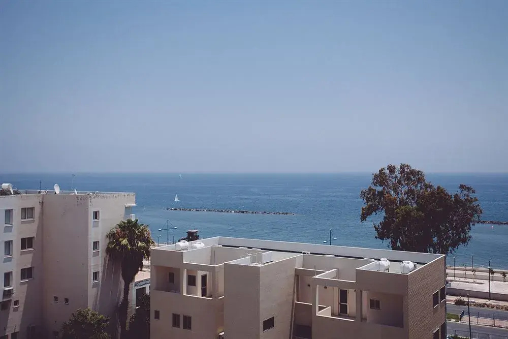 Beach & Waterfront