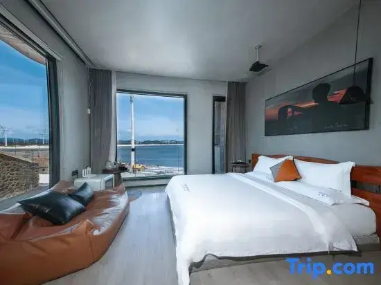 Standard Double room with balcony and with sea view (full double bed)