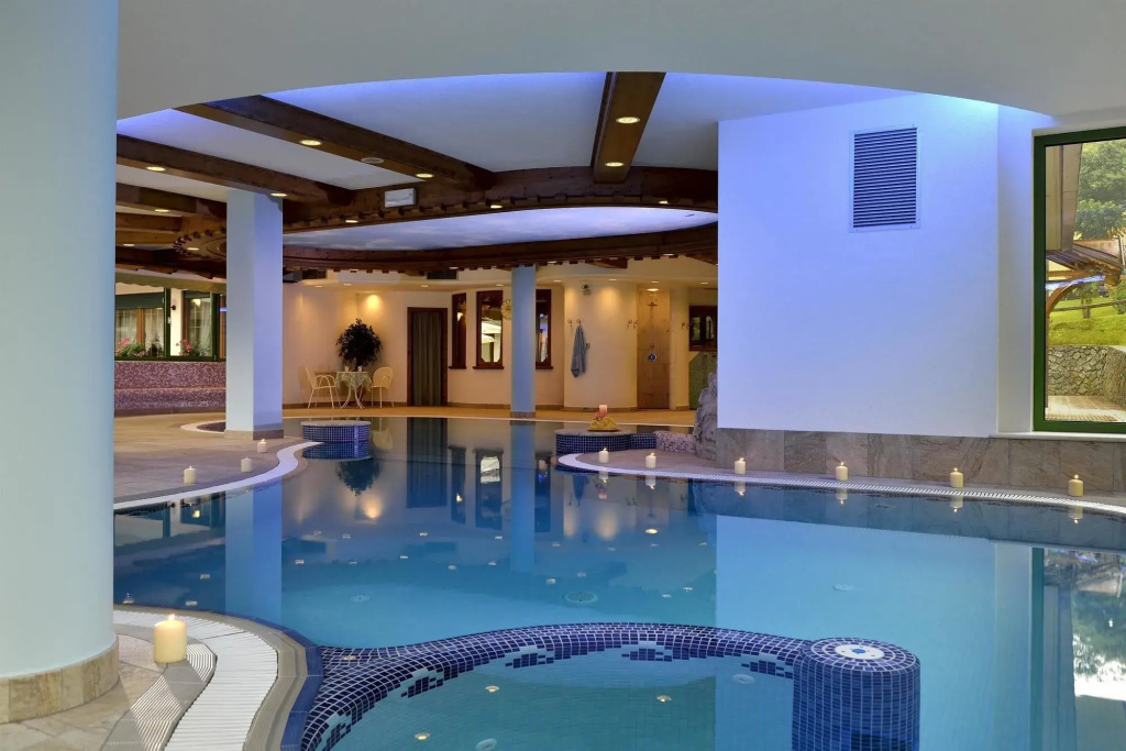 Tevini Dolomites Charming Hotel - 4
