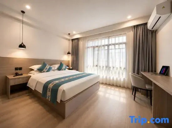 Deluxe Double room (full double bed)