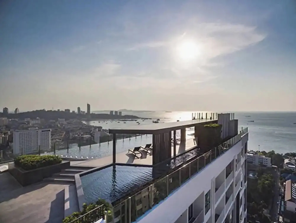 2 Bed Room, Large Living Room at Central Pattaya