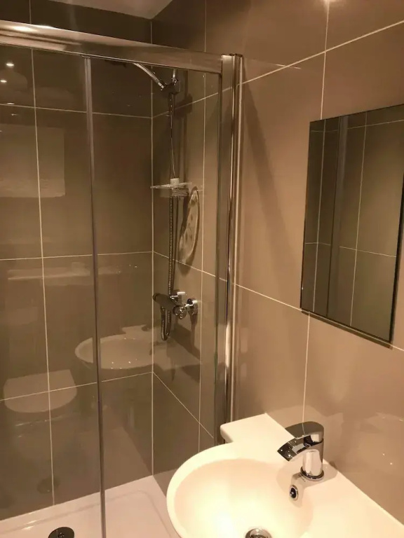 Comfort room