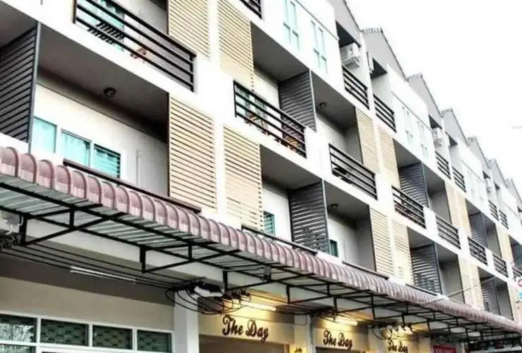 Be Rich Hotel