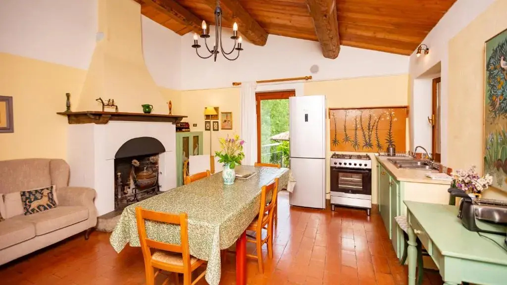 3 Bedrooms Apartment