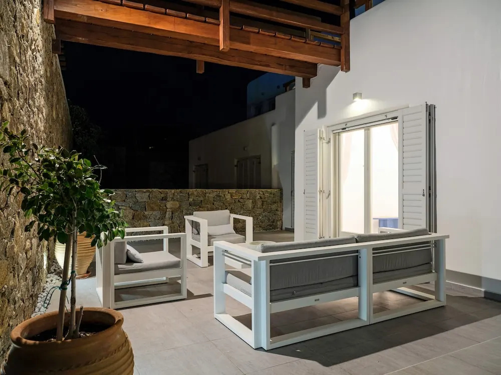 Lux Villa, 5 Master BR, Private Pool, Sunset View!
