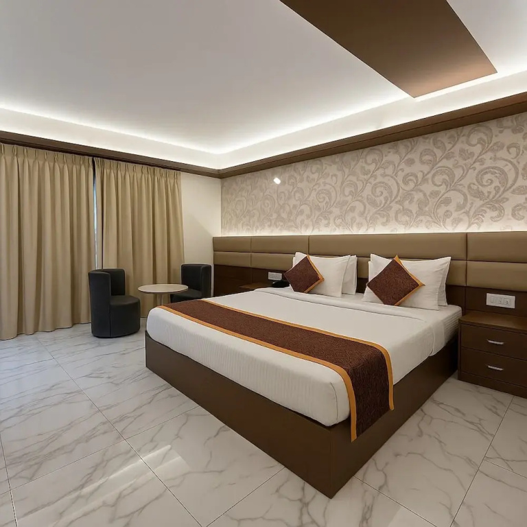 Standard Double room with city view (full double bed)