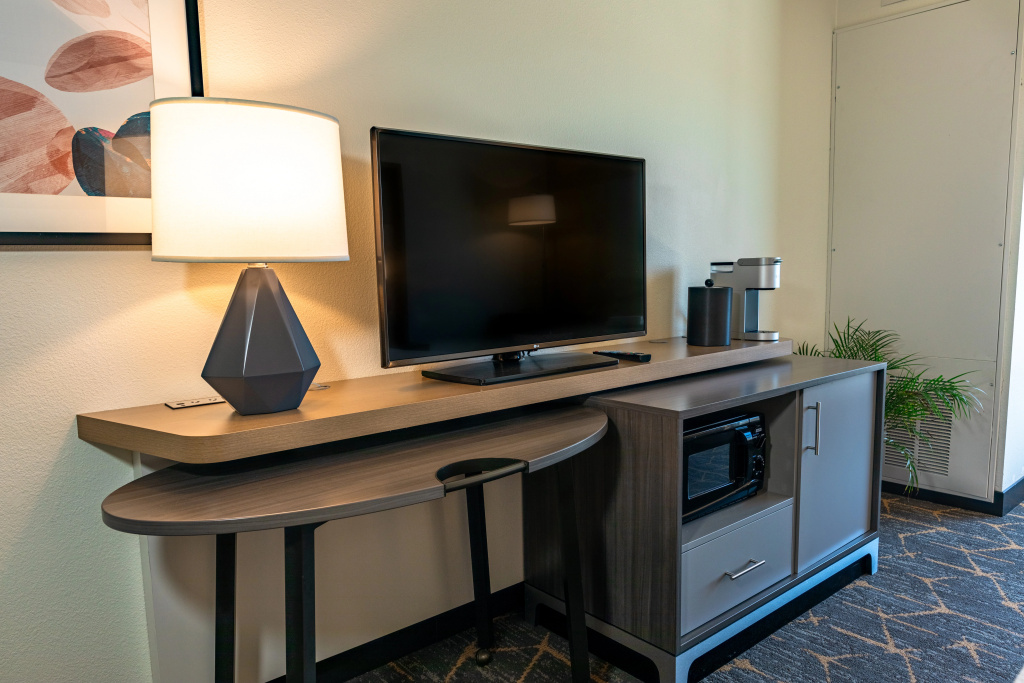Holiday Inn & Suites Oakland Airport by IHG - Général