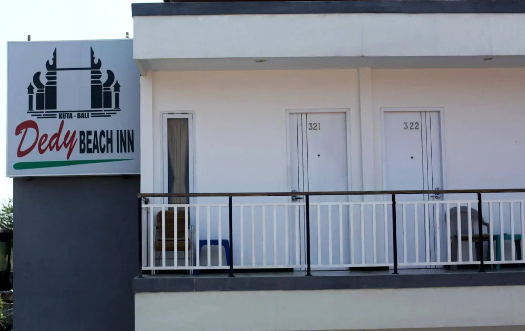 Dedy Beach Inn — фото