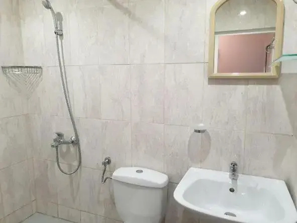 Comfort room