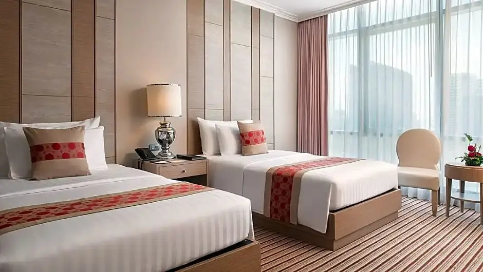 Luxury (Main Tower) room with city view