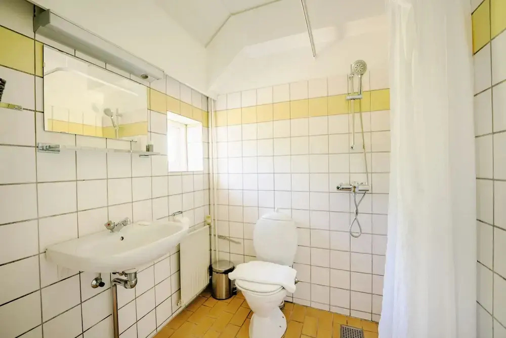 Comfort room
