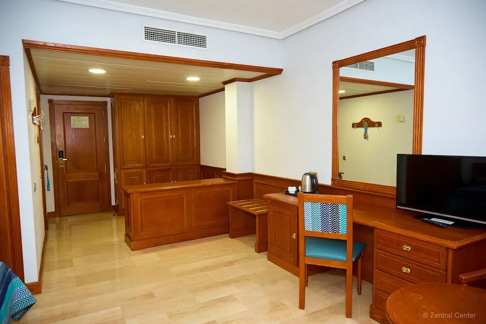 Hotel Zentral Center - Chambres