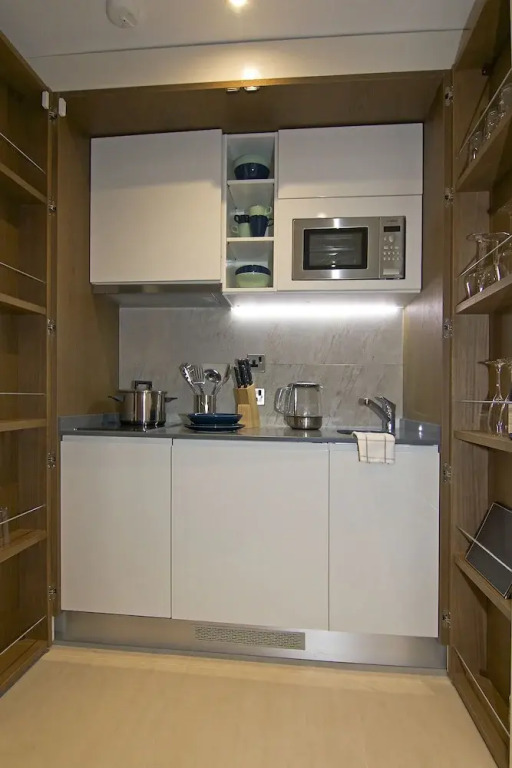 Bentley Holiday Apartments - West One - фото 19