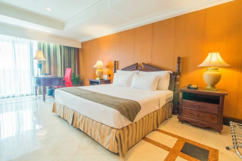 Sunlake Waterfront Resort and Convention - фото 48