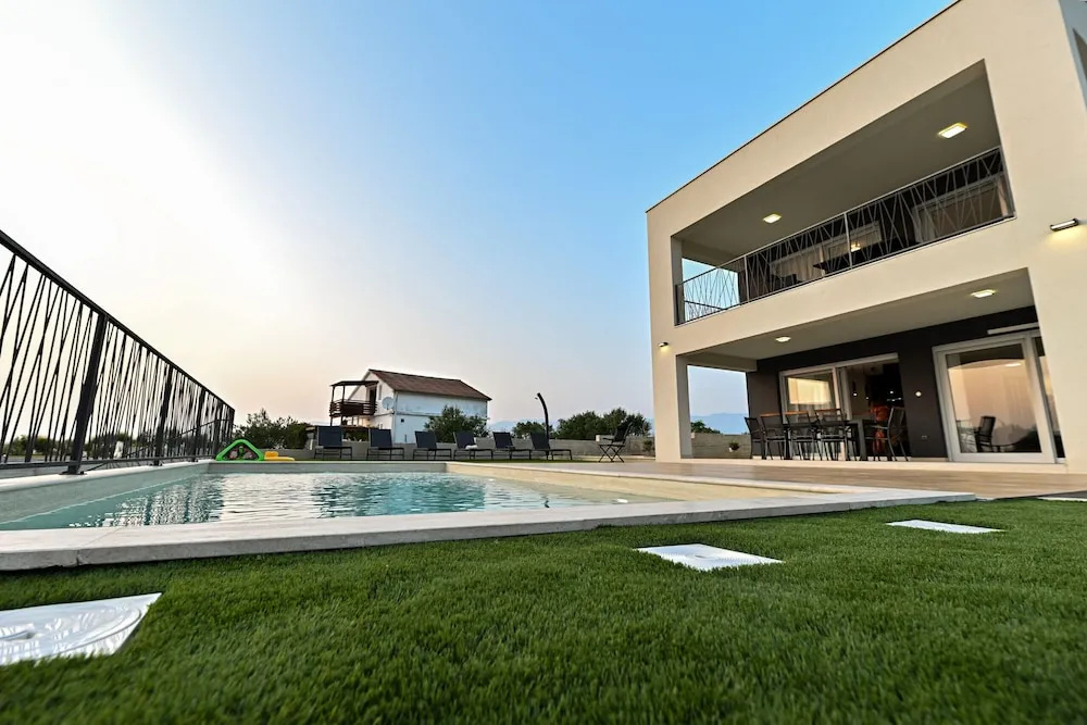Villa Giovanni Zadar Villas
